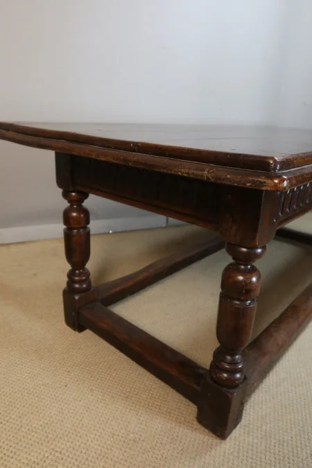 Table style Renaissance XIXème siècle