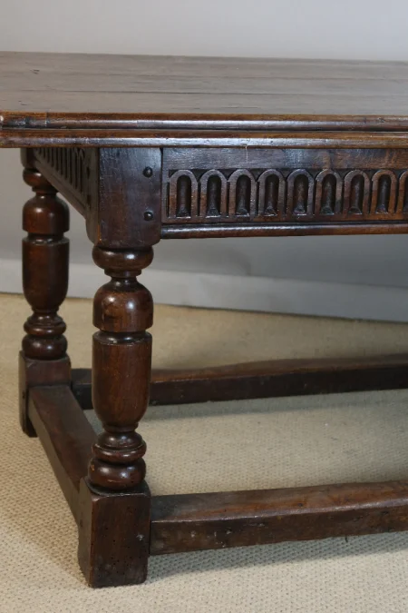 Table style Renaissance XIXème siècle