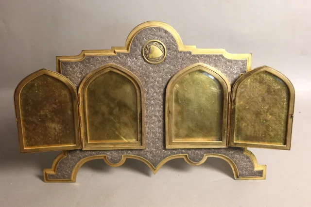 BRONZE PHOTO FRAME