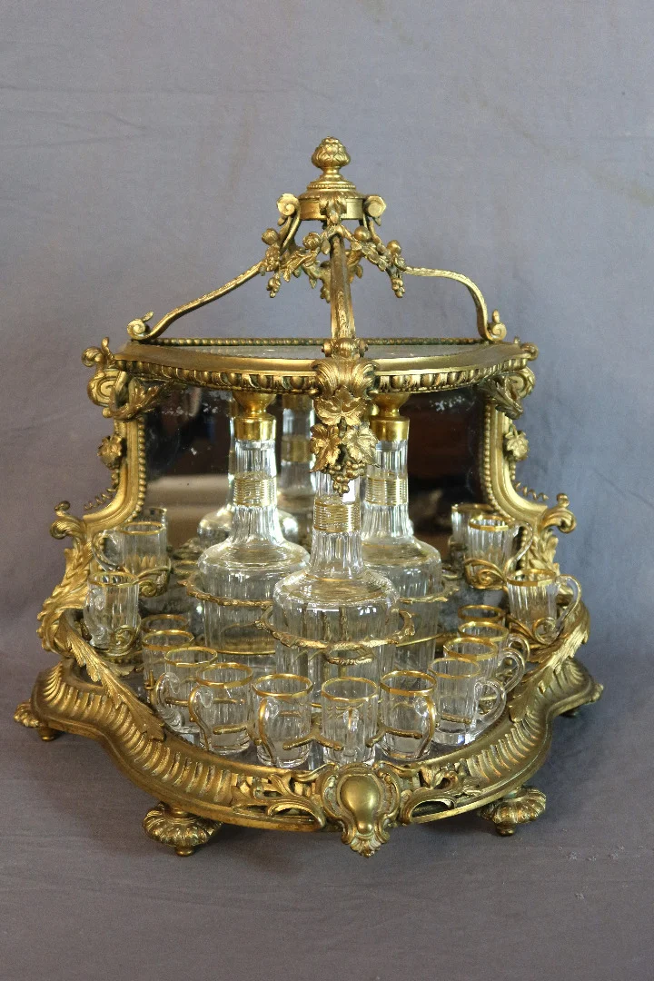 NINETEENTH CENTURY  DECANTER BOX