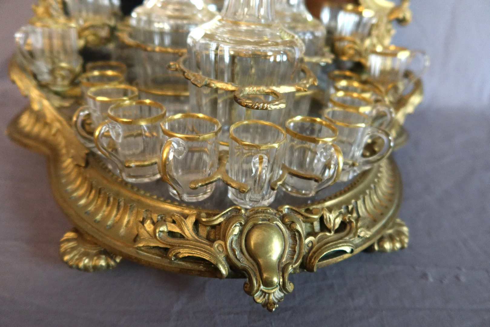 NINETEENTH CENTURY  DECANTER BOX