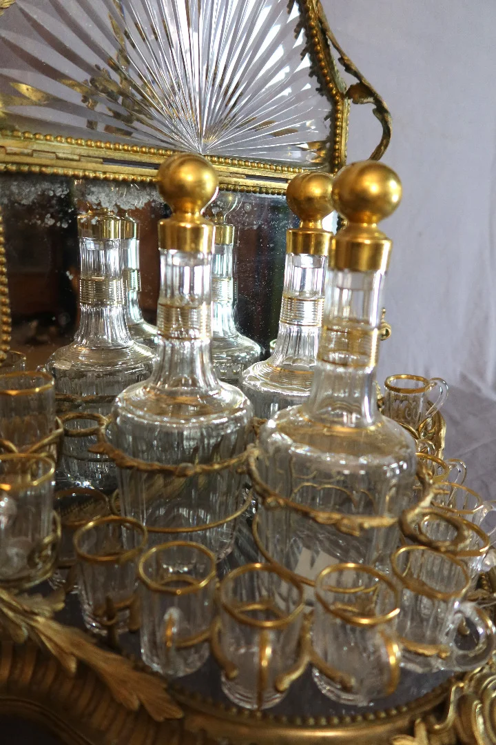 NINETEENTH CENTURY  DECANTER BOX