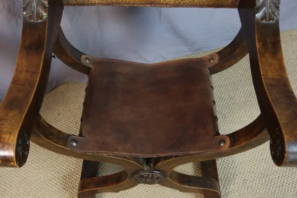 FAUTEUILS CURULE XIX SIECLE — Bon état