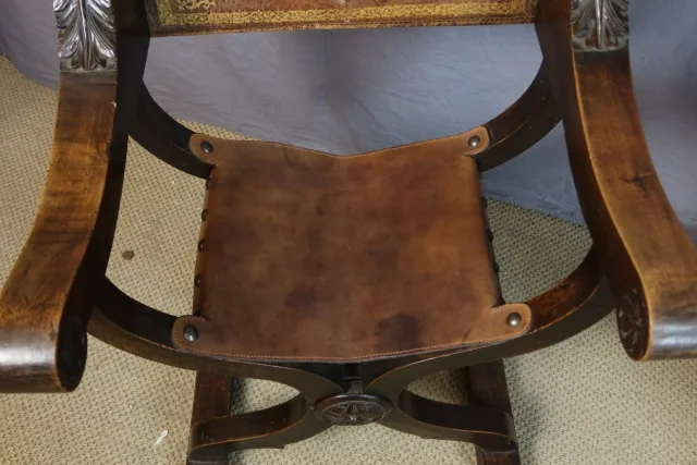 FAUTEUILS CURULE XIX SIECLE — Bon état