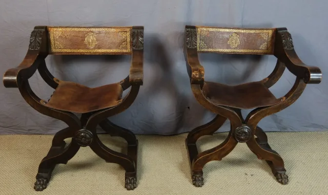 FAUTEUILS CURULE XIX SIECLE — Bon état