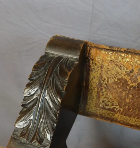FAUTEUILS CURULE XIX SIECLE — Bon état