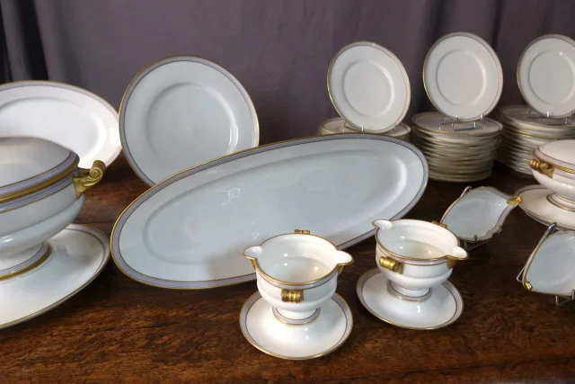 Service de table en porcelaine XIX 112 pièces signées Hache Pépin-Lehalleur — Very good condition