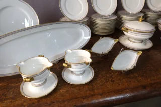 Service de table en porcelaine XIX 112 pièces signées Hache Pépin-Lehalleur
