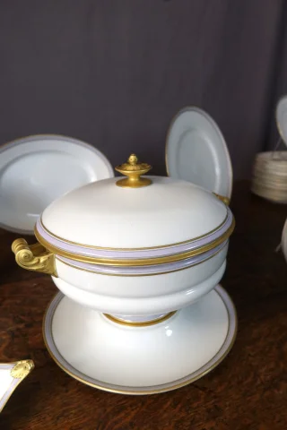 Service de table en porcelaine XIX 112 pièces signées Hache Pépin-Lehalleur — Very good condition