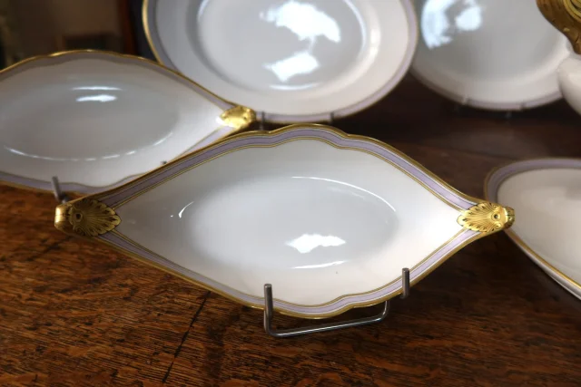 Service de table en porcelaine XIX 112 pièces signées Hache Pépin-Lehalleur — Very good condition