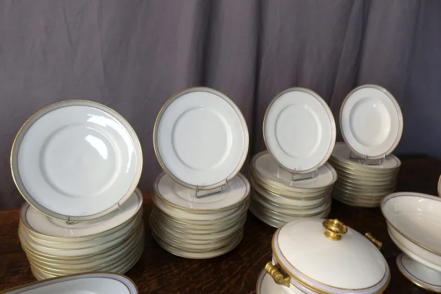 Service de table en porcelaine XIX 112 pièces signées Hache Pépin-Lehalleur — Very good condition