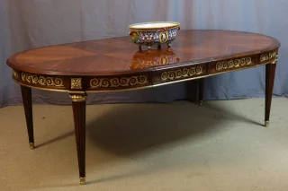 DINING ROOM TABLE