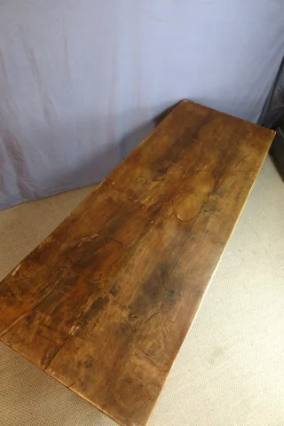 Table de salle à manger espagnole — Bon état