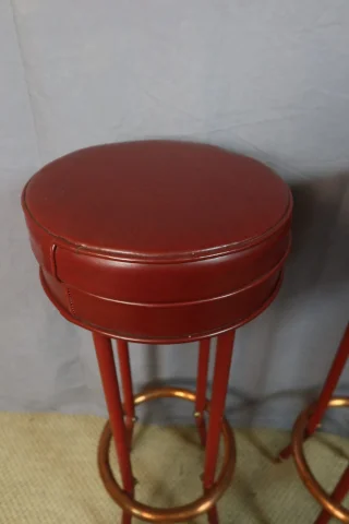 Conjunto de tres taburetes de bar — Muy buen estado