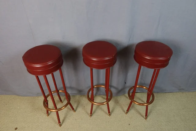 Conjunto de tres taburetes de bar — Muy buen estado