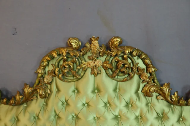 Rocaille Bed XX — Redelijke staat