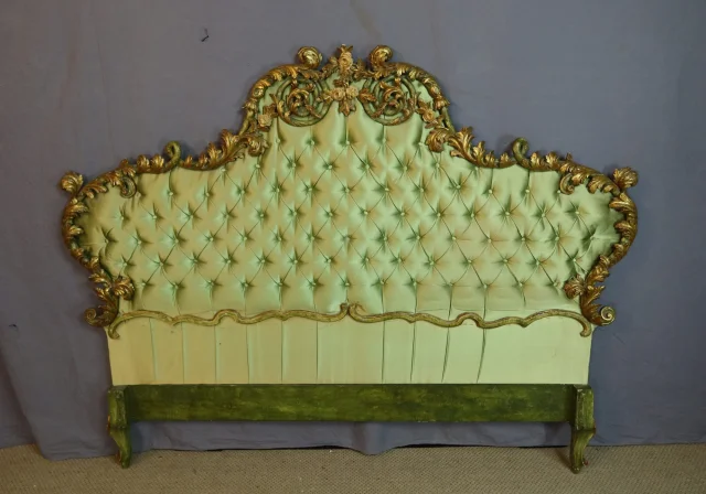 Rocaille Bed XX — Redelijke staat