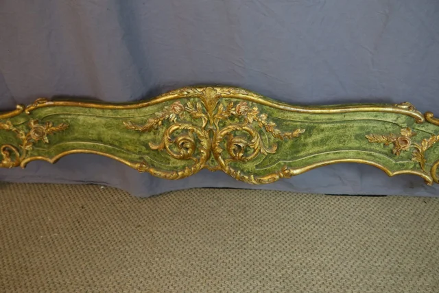 Rocaille Bed XX — Redelijke staat