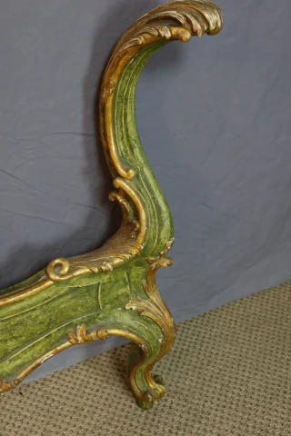 Rocaille Bed XX — Redelijke staat