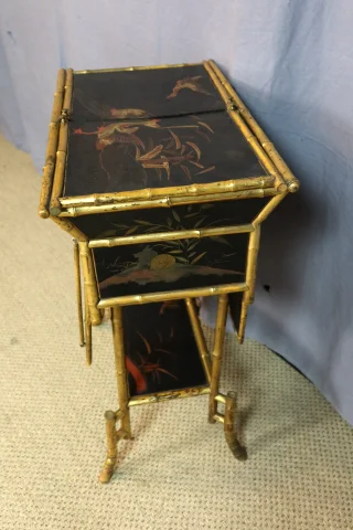Napoléon III bijzettafel — Goede staat