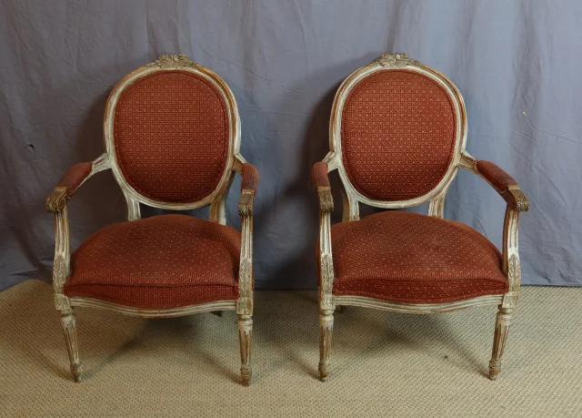 Set van Zeven Louis XVI Fauteuils — Redelijke staat