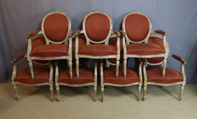 Set van Zeven Louis XVI Fauteuils — Redelijke staat