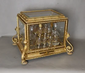 Gilt bronze liqueur cabinet, Napoléon III period