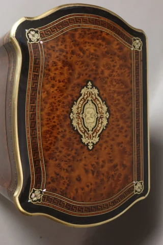 Cave à liqueur firmada Tahan à Paris — Excelente estado