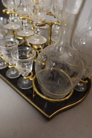 Cave à liqueur firmada Tahan à Paris — Excelente estado