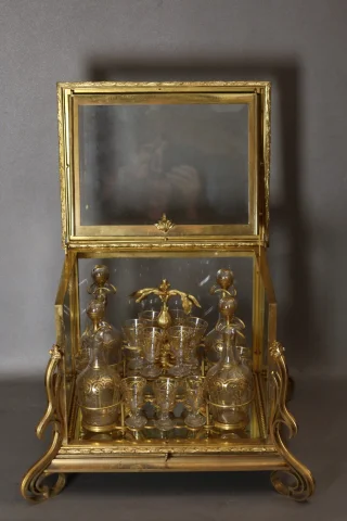 Napoléon-III-Likörkasten aus vergoldetem Bronze — Sehr guter Zustand