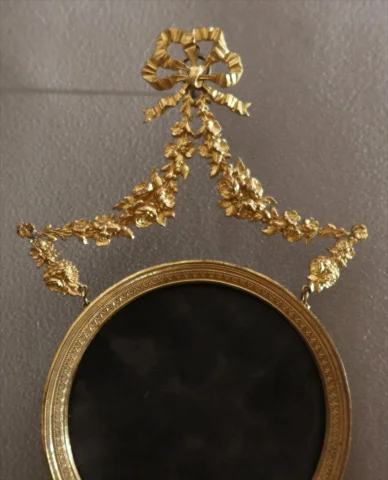 Marco para foto en bronce dorado, época Napoléon III — Excelente estado