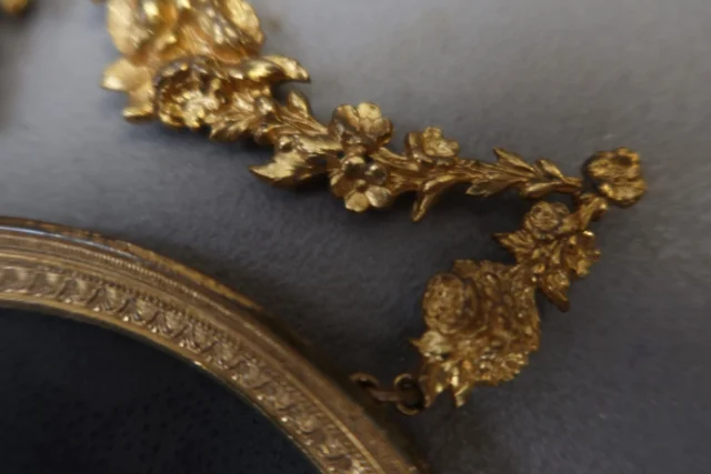 Marco para foto en bronce dorado, época Napoléon III — Excelente estado