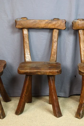 Conjunto de cuatro sillas estilo brutalista — Buen estado