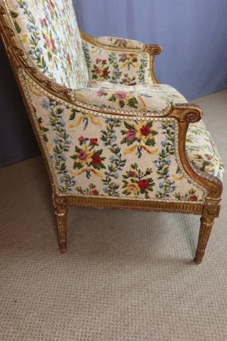 Großer Fauteuil oder Marquise — Restaurierungsbedürftig