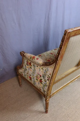 Großer Fauteuil oder Marquise — Restaurierungsbedürftig