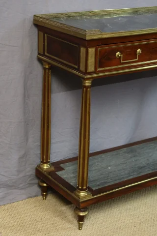 Louis-XVI-Konsole aus Mahagoni, spätes 18. Jahrhundert — Sehr guter Zustand
