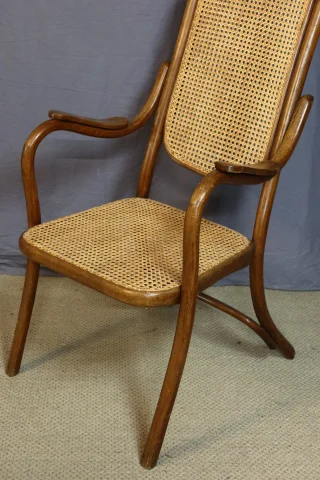 Gevlochten fauteuil in de geest van Thonet