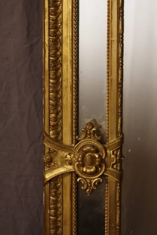 Grote Napoléon III spiegel in verguld hout — Goede staat