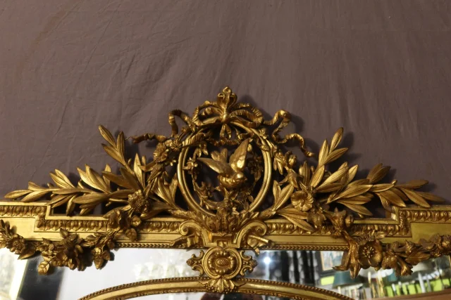 Grote Napoléon III spiegel in verguld hout — Goede staat
