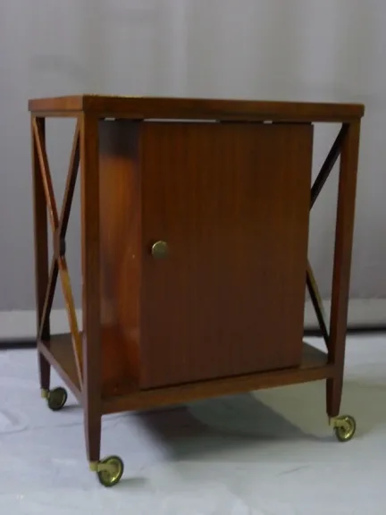 TROLLEY TAFEL