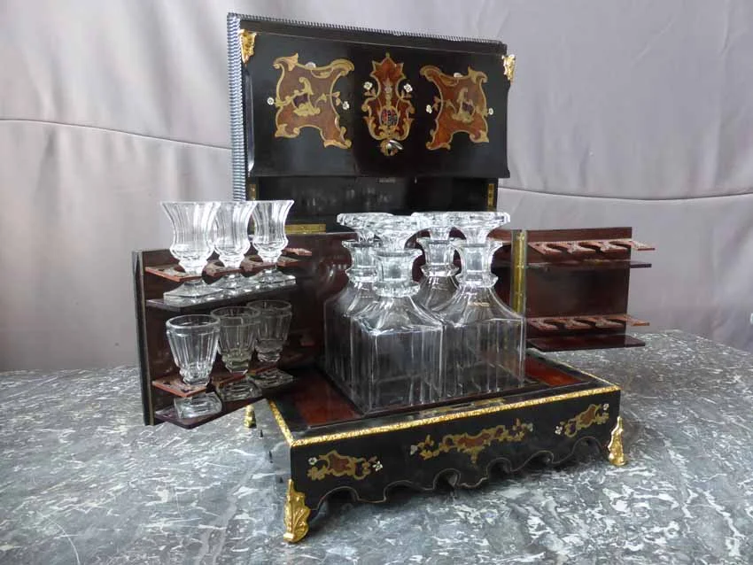 DECANTER BOX