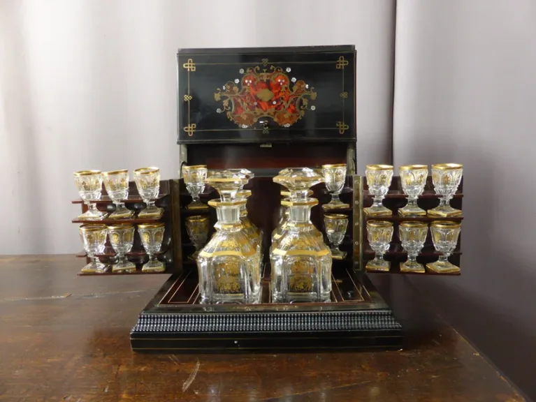 DECANTER BOX