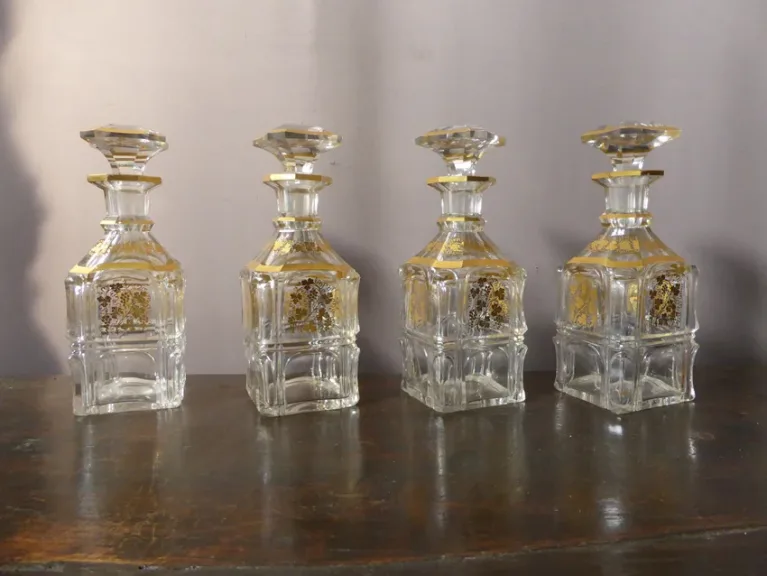 DECANTER BOX