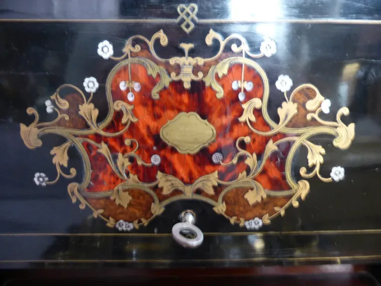 DECANTER BOX