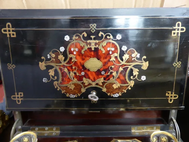 DECANTER BOX