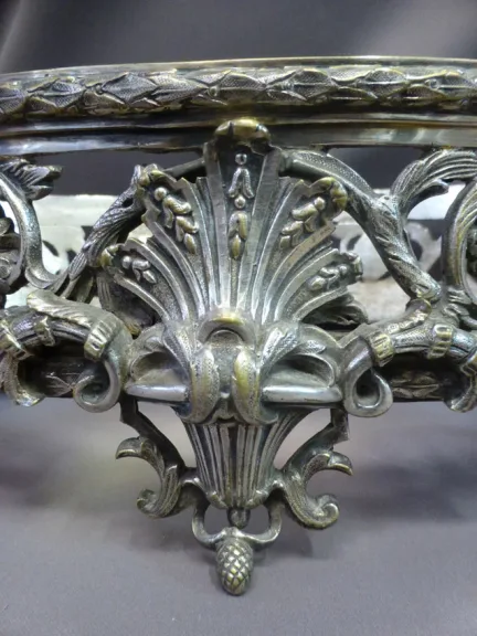 Jardinière rocaille en bronze argenté