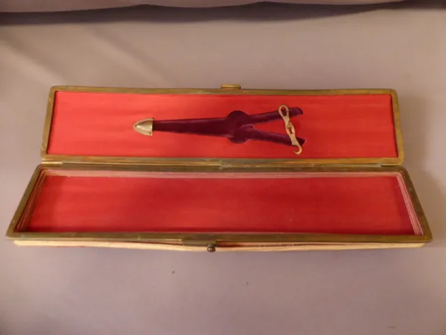 HANDSCHUH BOX UND SCHMUCK BOX