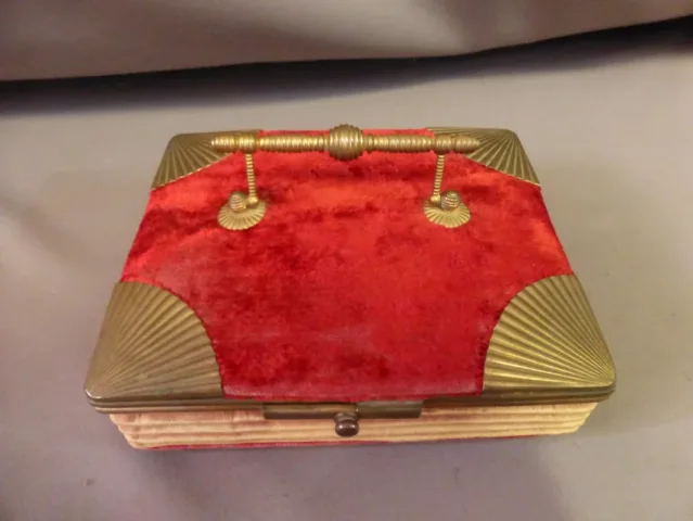 HANDSCHUH BOX UND SCHMUCK BOX