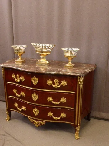 REGENCY PERIOD CHEST OF DRAWERS