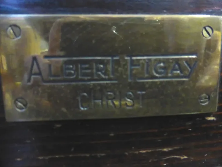 AARDEWERK HOOFD VAN CHRISTUS DOOR ALBERT FIGAY